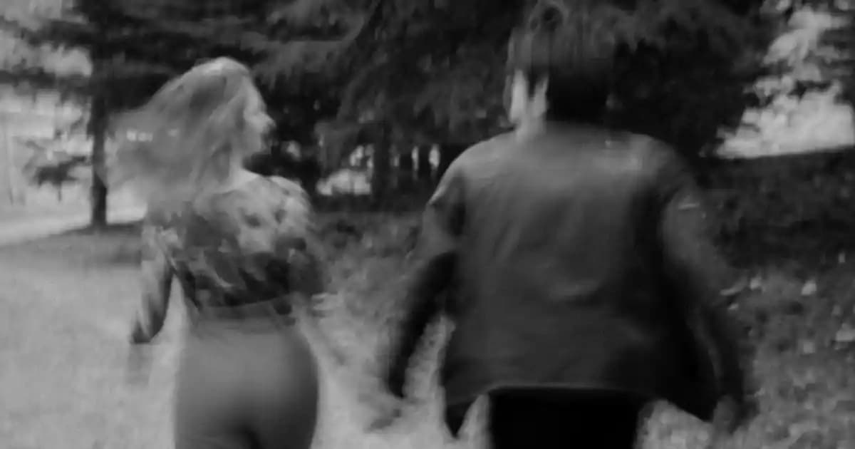 Erkek Deri Palto Seçimi ve Stil İpuçlarıyla Zamansız Şıklık Rehberi