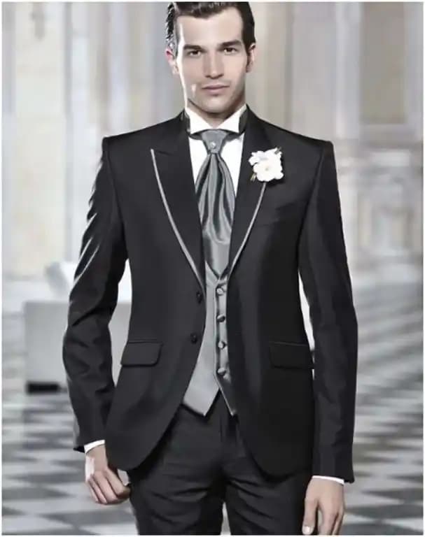 Erkek Giyiminde Güncel Trendler ve Stil Önerileriyle Modern Kombinasyonlar