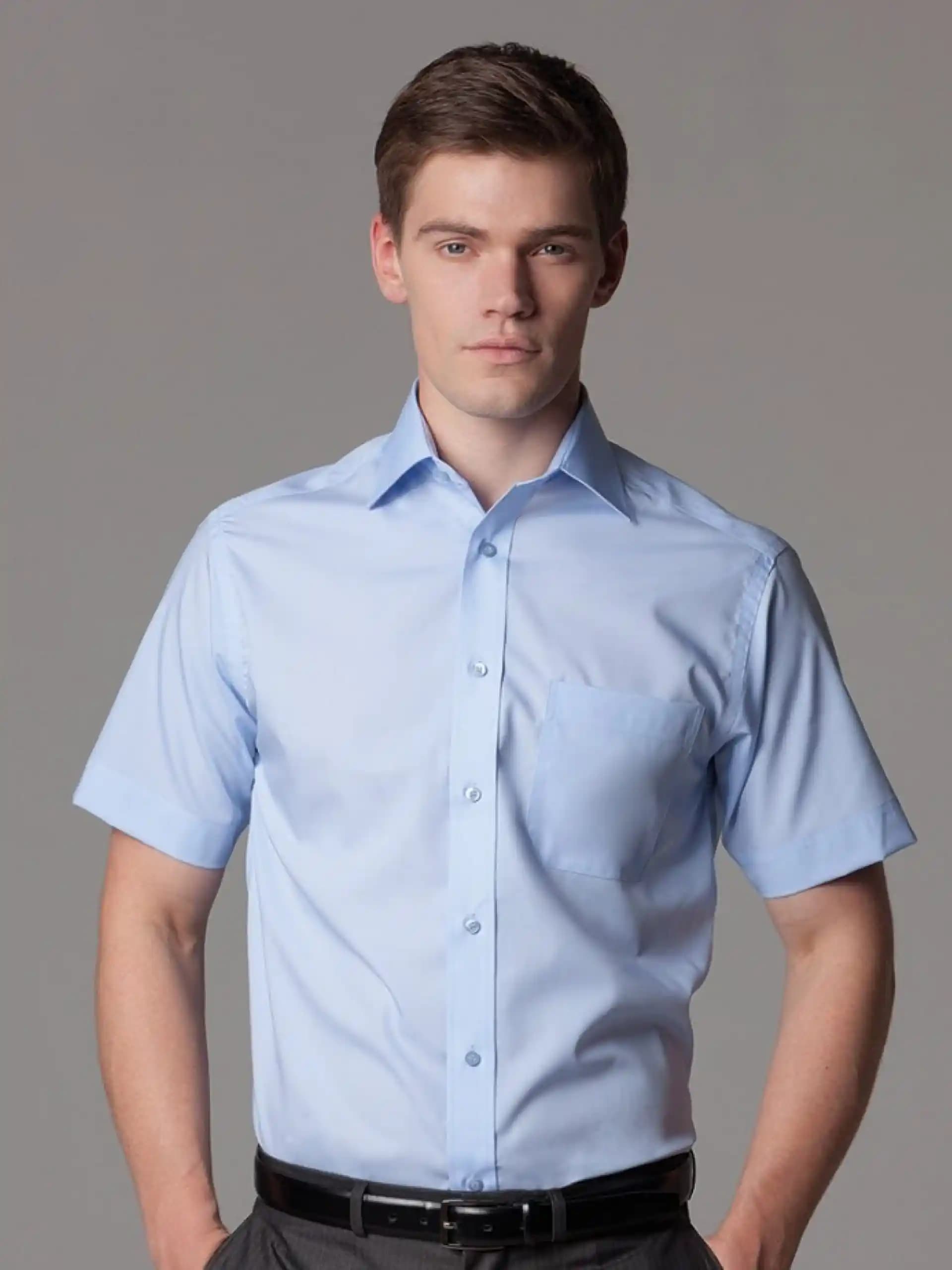 Erkek İş Gömleği Seçimi ve Güncel Moda Trendleri Hakkında Kapsamlı Rehber