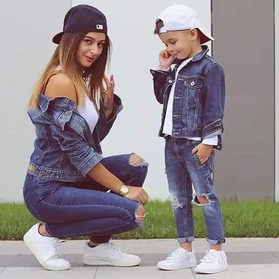 Erkek Kardeşler İçin Uyumlu Kombinler ve Moda Trendleri Rehberi