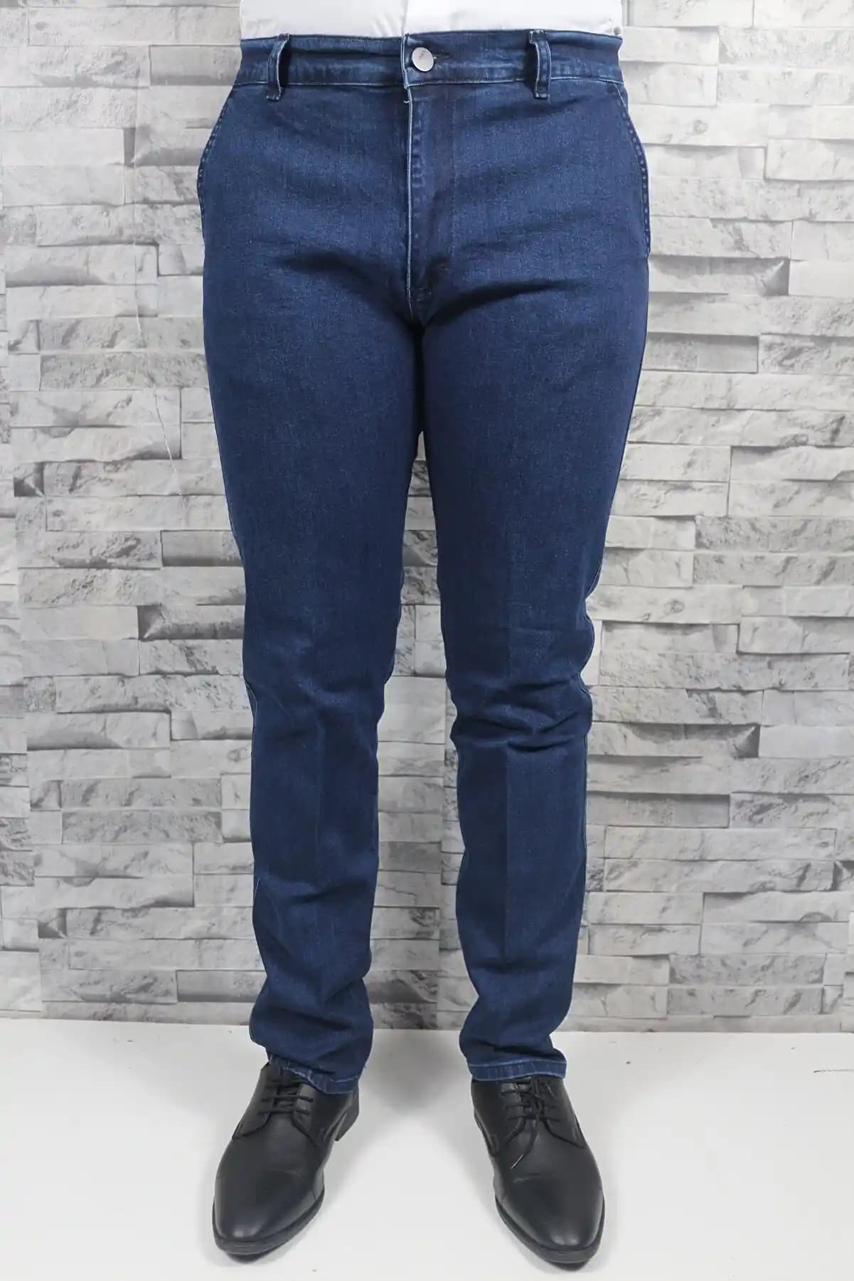 Erkek Klasik Kot Pantolonlar: Zamansız Şıklık ve Çok Yönlülük Rehberi