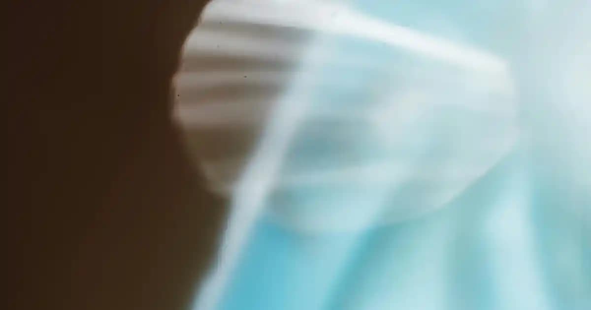 Erkek Kruvaze Takım Modası ve Stil Önerileri: Güncel Trendler ve Bakım İpuçları