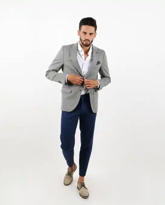 Erkek Nişan Kıyafetleri için Trendler ve Stil Önerileri 2023