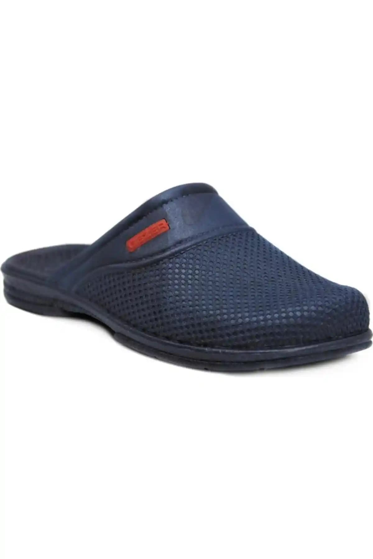 Erkek Önü Kapalı Terlikler: Konfor ve Şıklığın Modern Moda Parçası