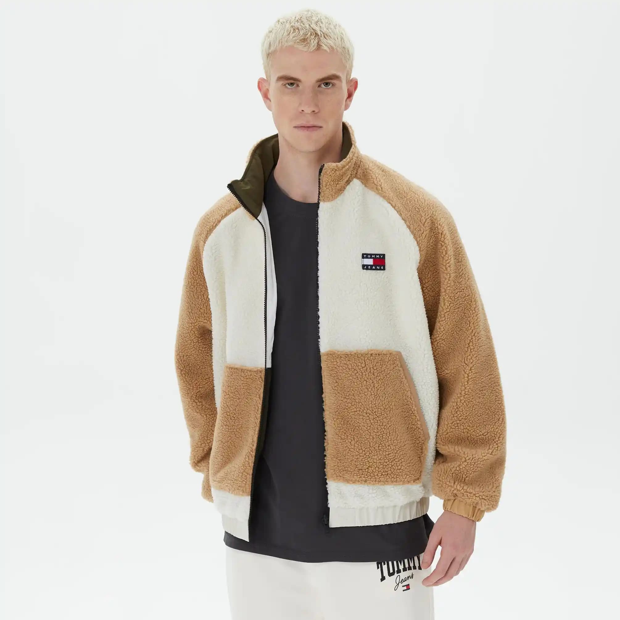 Erkek Sherpa Kumaş: Moda Trendleri ve Kombinasyon Önerileri 2023