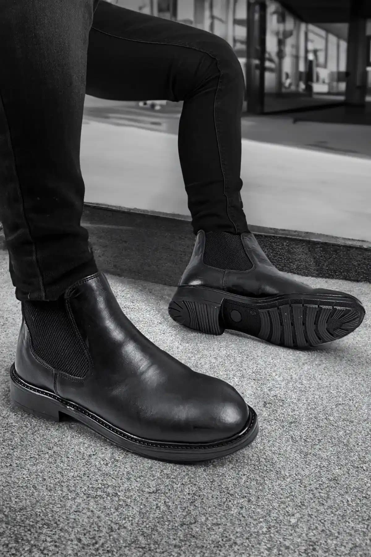 Erkek Siyah Chelsea Bot: Zamansız Şıklık ve Moda Trendleri Analizi