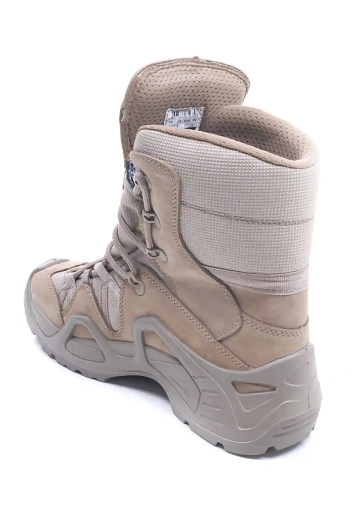 Erkek Tactical Bot Modası: Güç ve Şıklığın Modern Buluşması