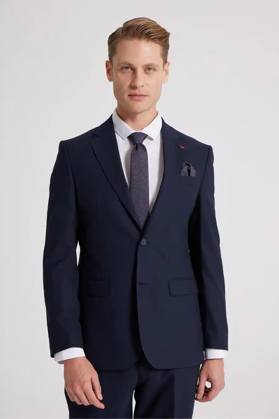 Erkek Takım Elbisesi Trendleri ve DS Damat Koleksiyonları Hakkında Bilgi