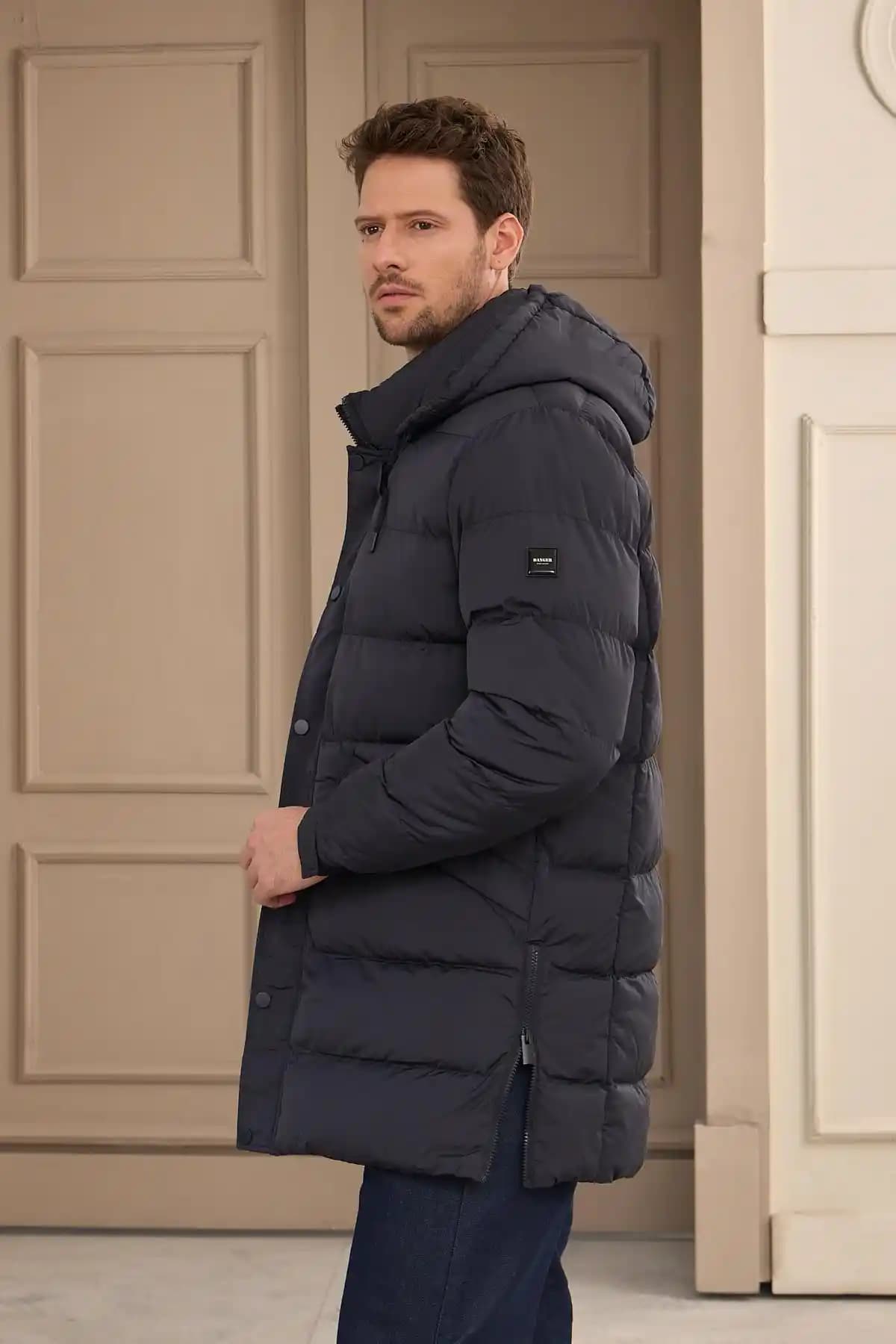 Erkek Uzun Mont ve Kabanlar: Moda ve Fonksiyonellik Bir Arada Çeşitleri