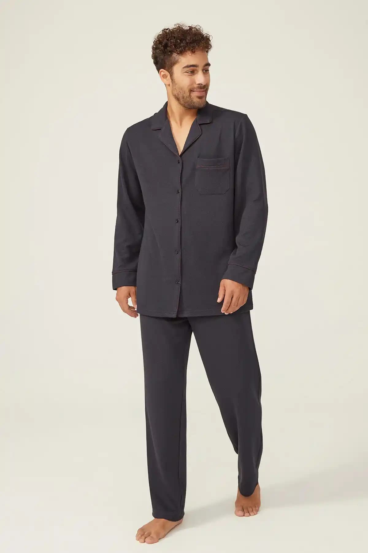 Erkek Yakalı Pijama Takımlarında Şıklık ve Konfor Bir Arada Güncel Trendler ve Seçim İpuçları