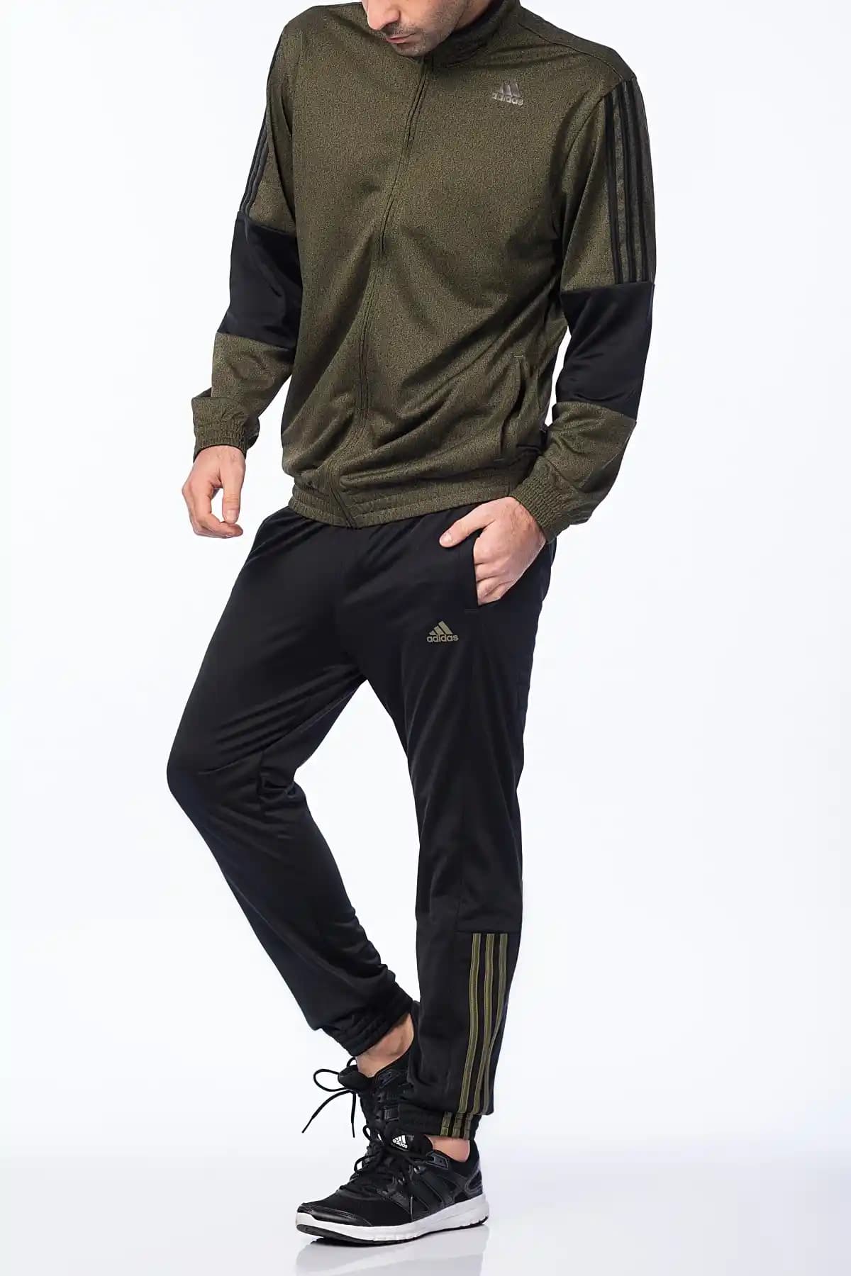 Erkekler İçin Adidas Takım Eşofmanlar Spor ve Günlük Şıklığın Vazgeçilmez Parçası