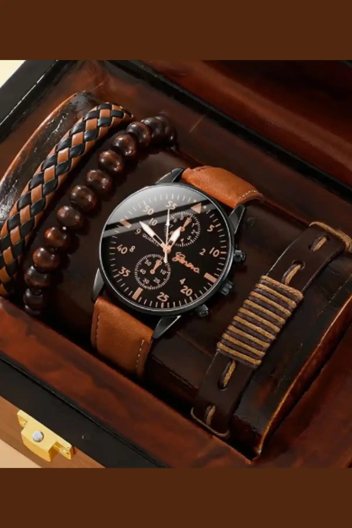 Erkekler İçin Bileklikli Saatler Moda ve Stil İpuçlarıyla Kombinleme Rehberi