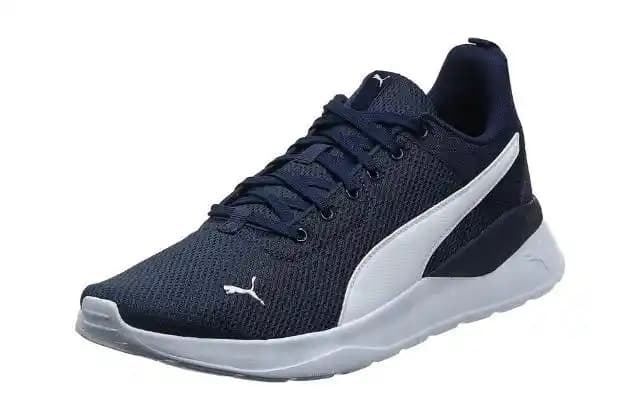 Erkekler İçin En İyi Yürüyüş Ayakkabısı Seçimi: Konfor ve Stil Bir Arada