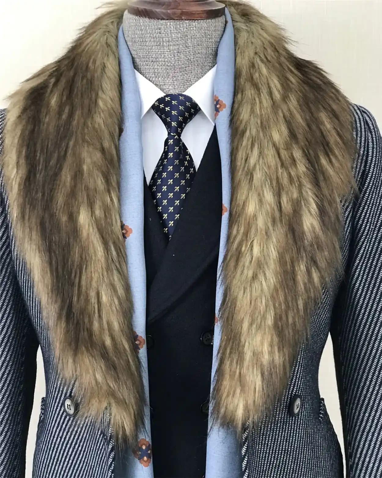 Erkekler İçin Kürk Yaka Kabanlar: Moda ve Sıcaklığın Uyumlu Buluşması