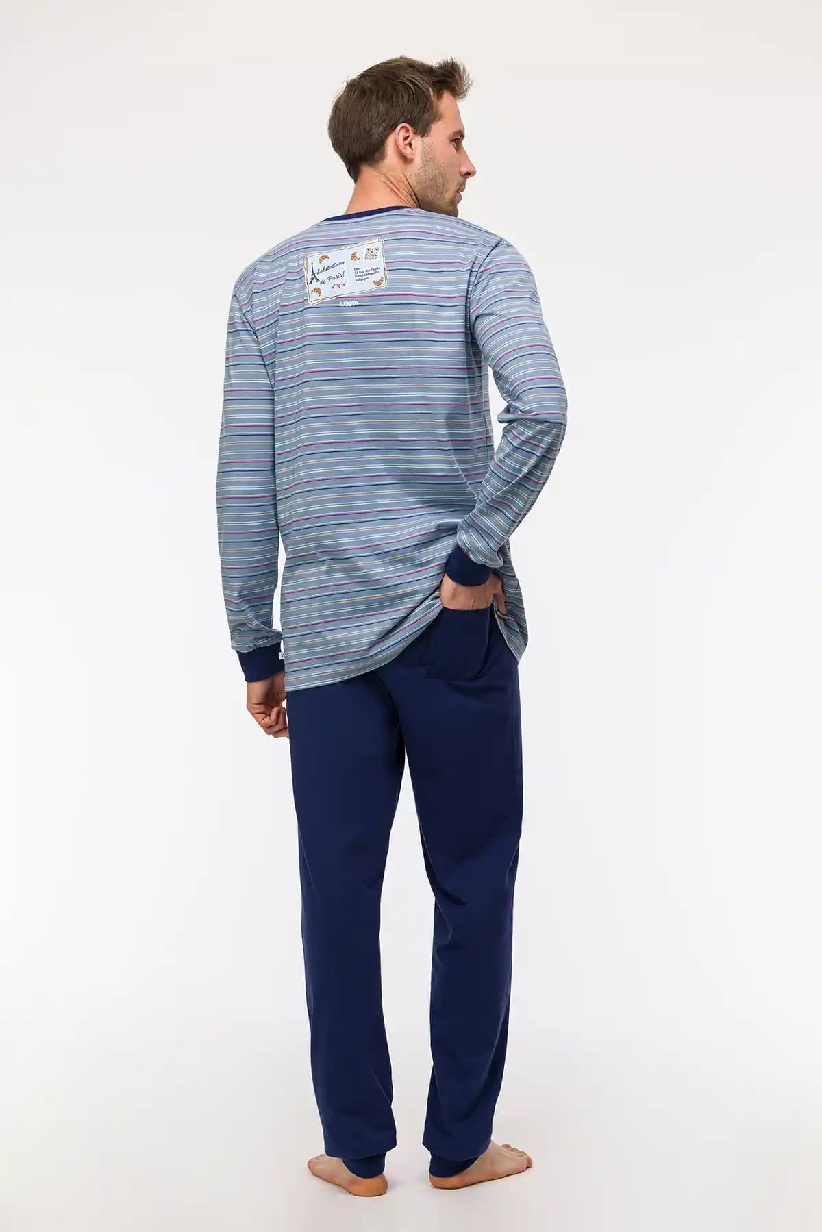 Erkekler İçin Mavi Çizgili Pijama Koleksiyonu: Moda ve Konforun Buluşması