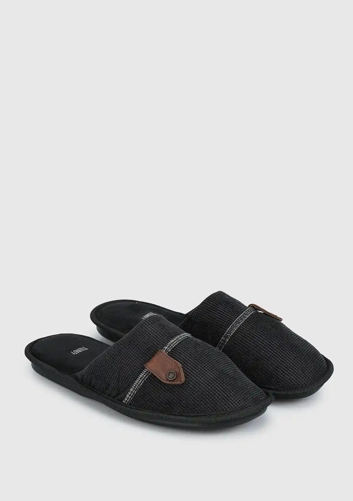 Erkekler İçin Modern ve Konforlu Ev Terliği Seçenekleri ve Stil İpuçları