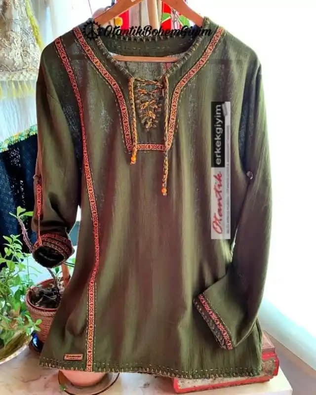 Erkekler İçin Otantik Gömlekler: Geleneksel Tasarımlar ve Modern Stil Uyumu