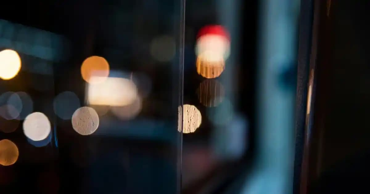 Erkekler İçin Oversize Eşofman Altları: Rahatlık ve Şıklığın Modern Buluşması