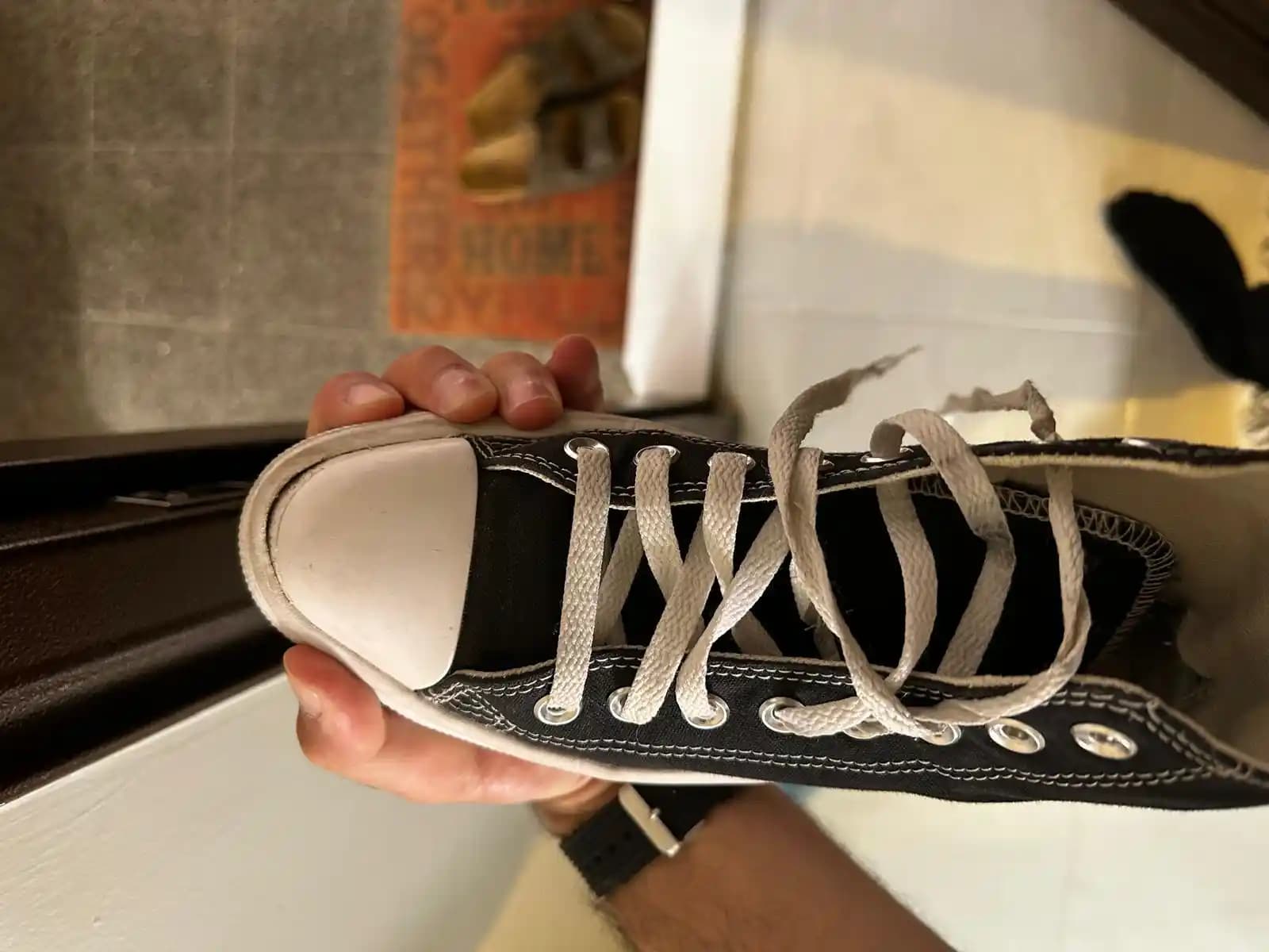 Eski Converse Ayakkabıları ve Sokak Modasındaki Yeri Hakkında Detaylı Bilgi