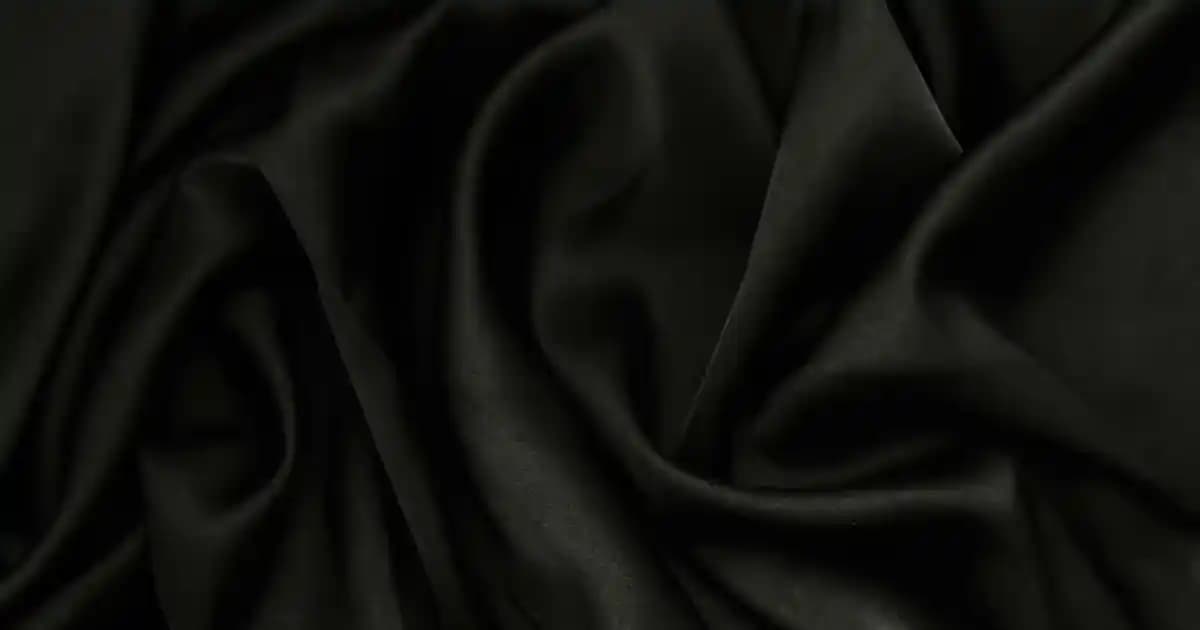 Evlilik Teklifi İçin Erkek Kombinleri ve Moda Trendleri 2024