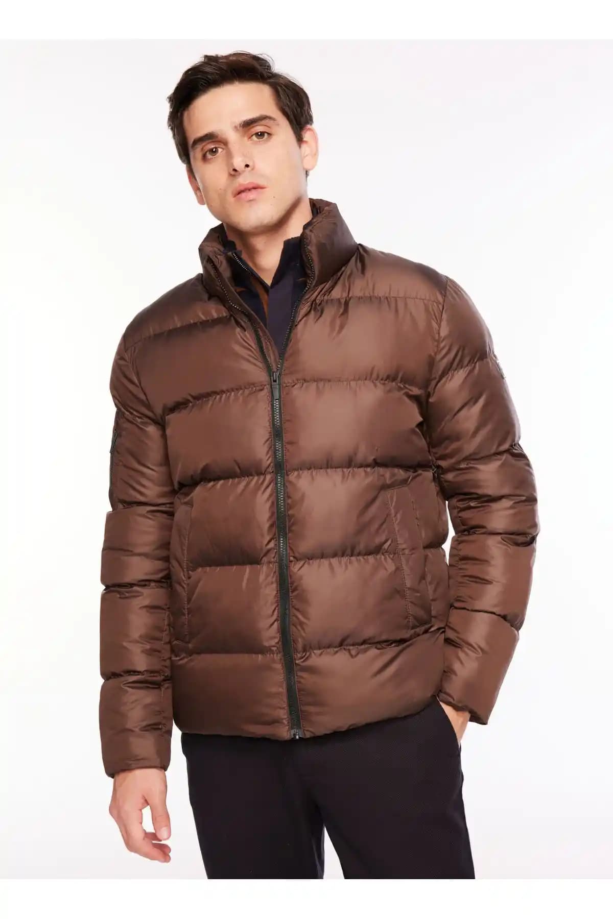 Fabrika Montları Modada İşlevsellik ve Şıklığın Birleştiği Güncel Trendler