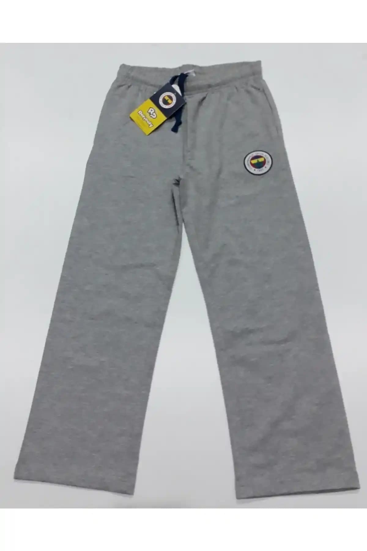 Fenerbahçe Alt Eşofmanlarıyla Spor ve Moda Trendlerini Yansıtan Şık ve Konforlu Seçenekler