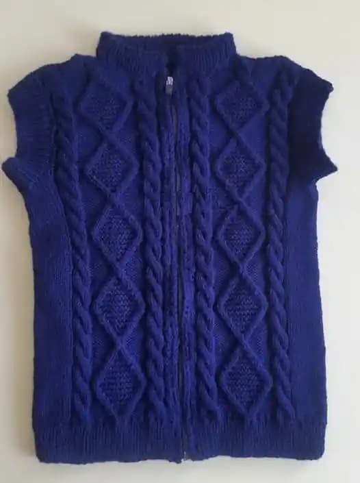 Fermuarlı Erkek Yelek Modelleri ve Stil Önerileri: Güncel Trendler ve Kullanım İpuçları