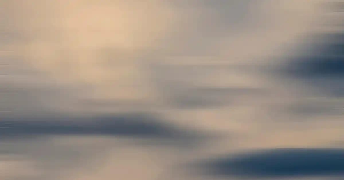 Fermuarlı Triko Elbise Modasında Güncel Trendler ve Kombinasyon İpuçları