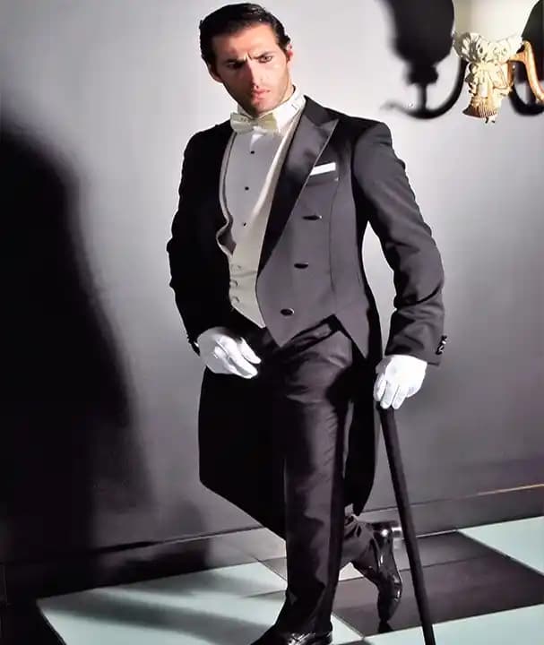 Frak Takımı: Zamansız Şıklık ve Modern Kullanım İpuçları Hakkında Detaylı Rehber