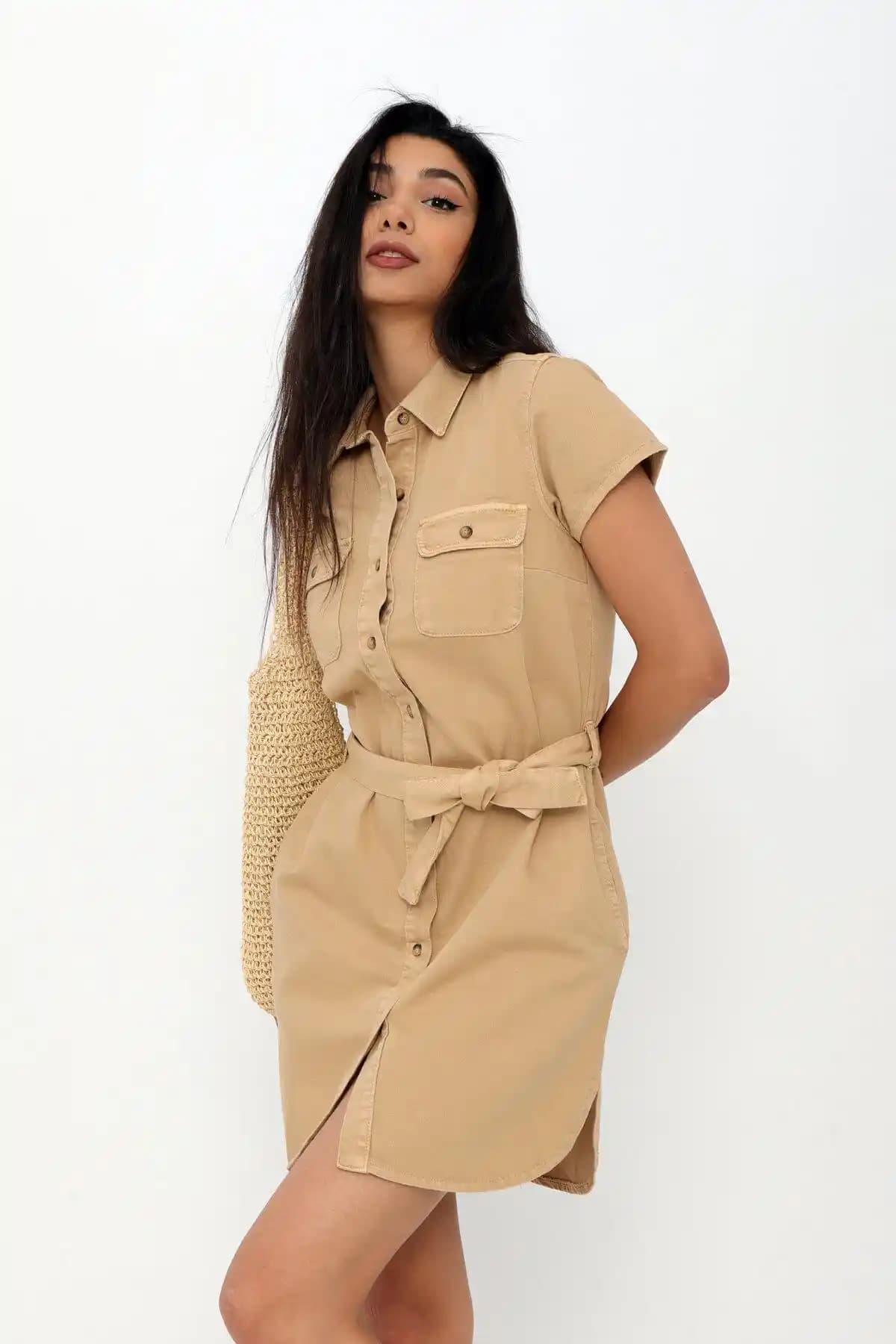 Gabardin Elbise Nedir, Özellikleri ve Moda Trendleri Hakkında Detaylı Bilgi