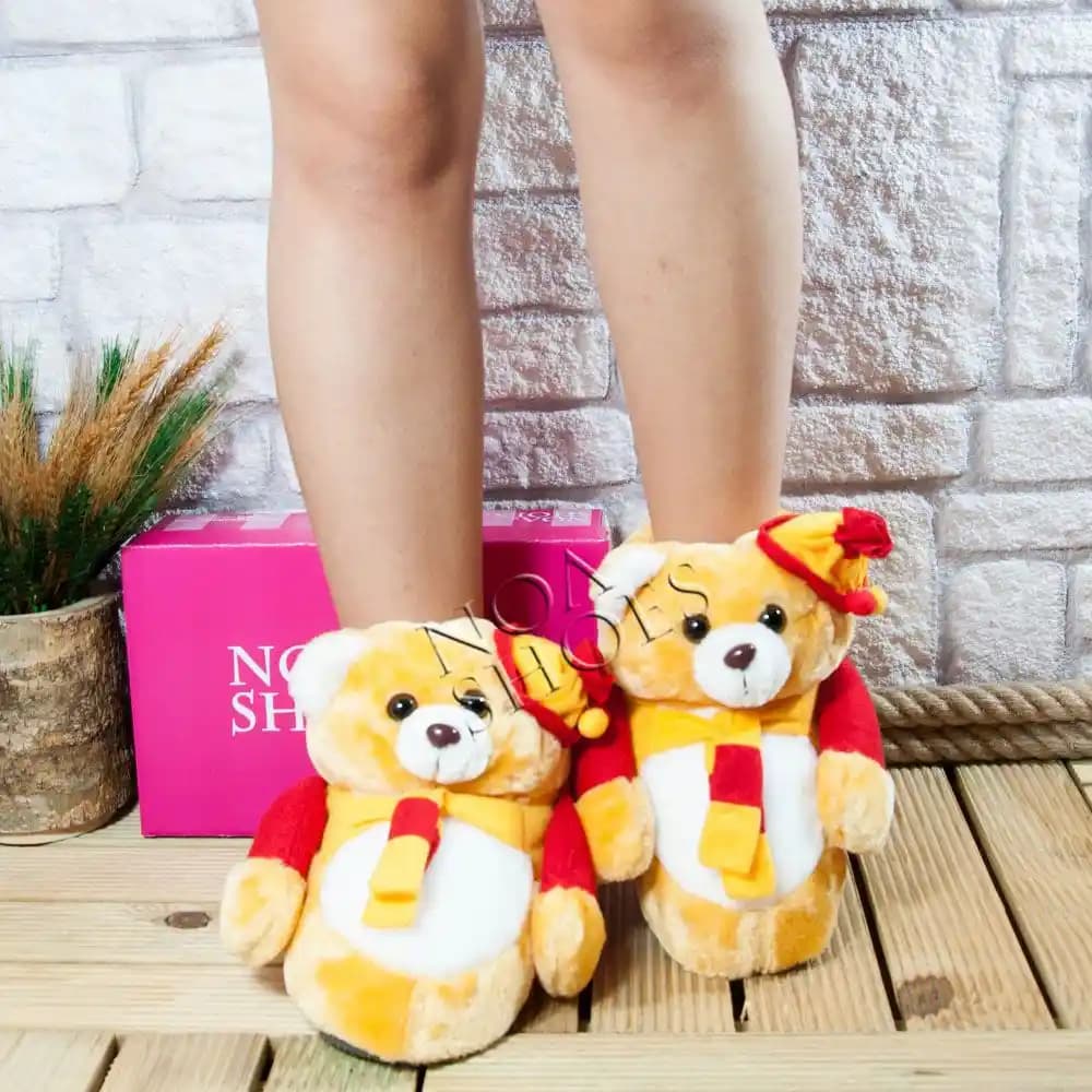 Galatasaray Ev Terliği: Şıklık ve Konforu Bir Arada Sunan Moda Ürünü