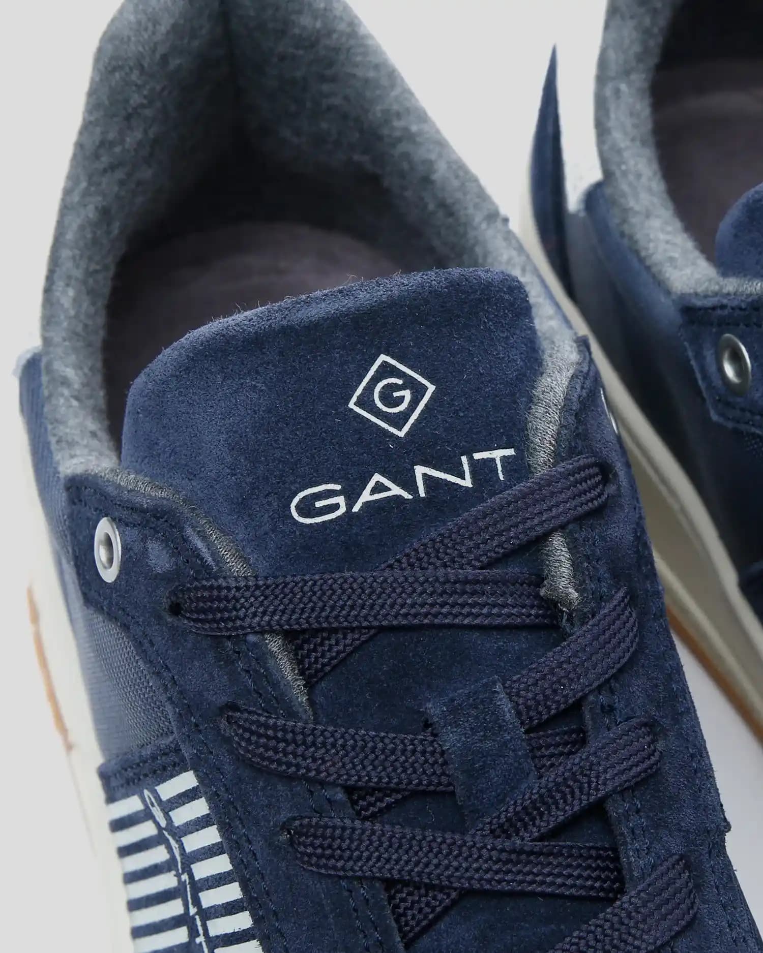 Gant Ayakkabıları: Moda ve Konforu Bir Arada Sunan Şık ve Dayanıklı Seçenekler