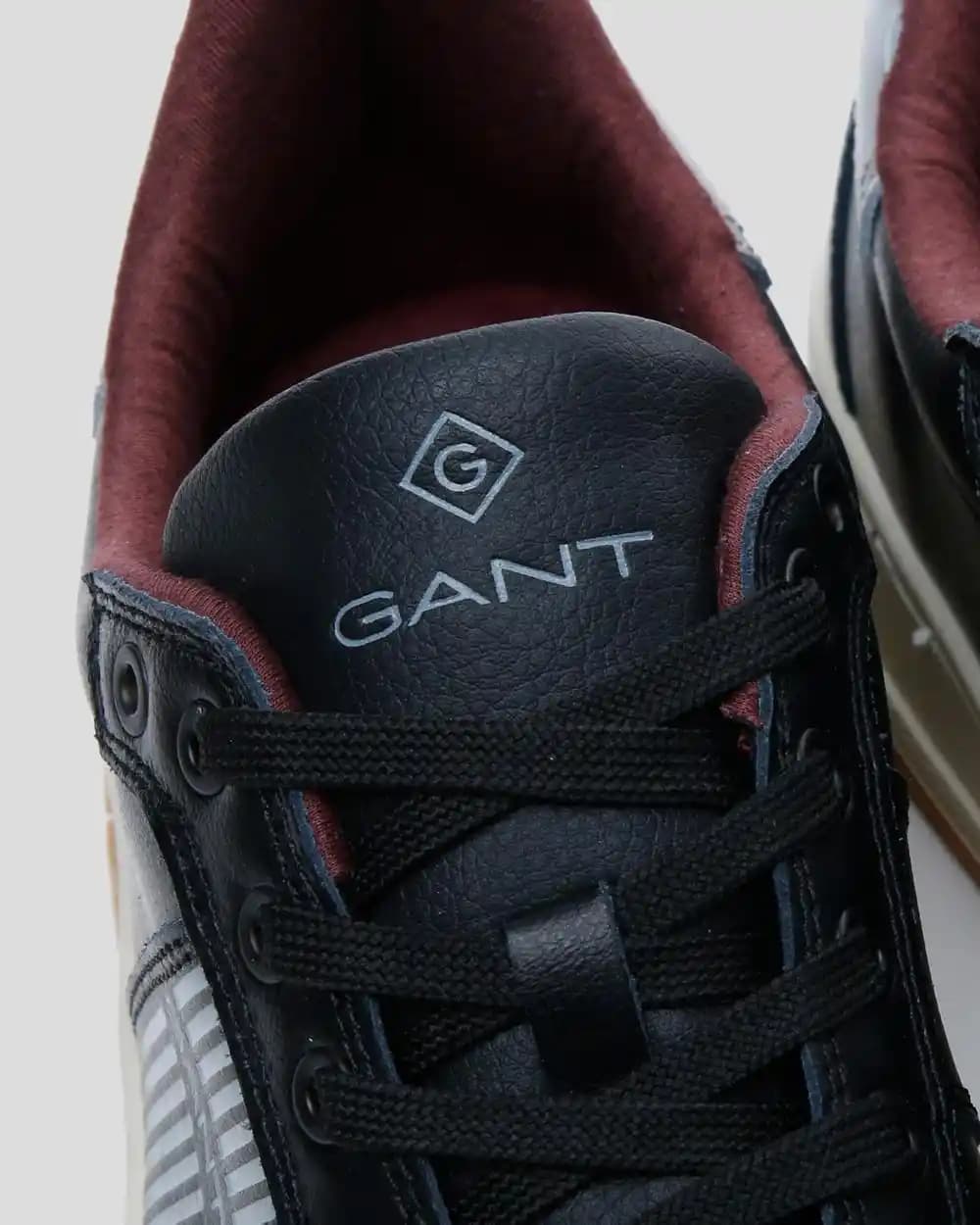 Gant Erkek Ayakkabıları: Moda ve Konforu Bir Arada Sunan Seçenekler