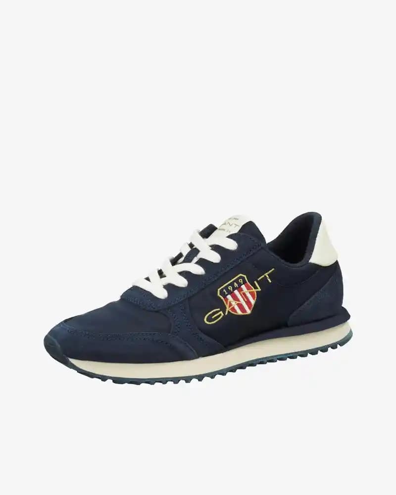 Gant Kadın Ayakkabıları: Şıklık ve Konforun Buluştuğu Modern Tasarımlar