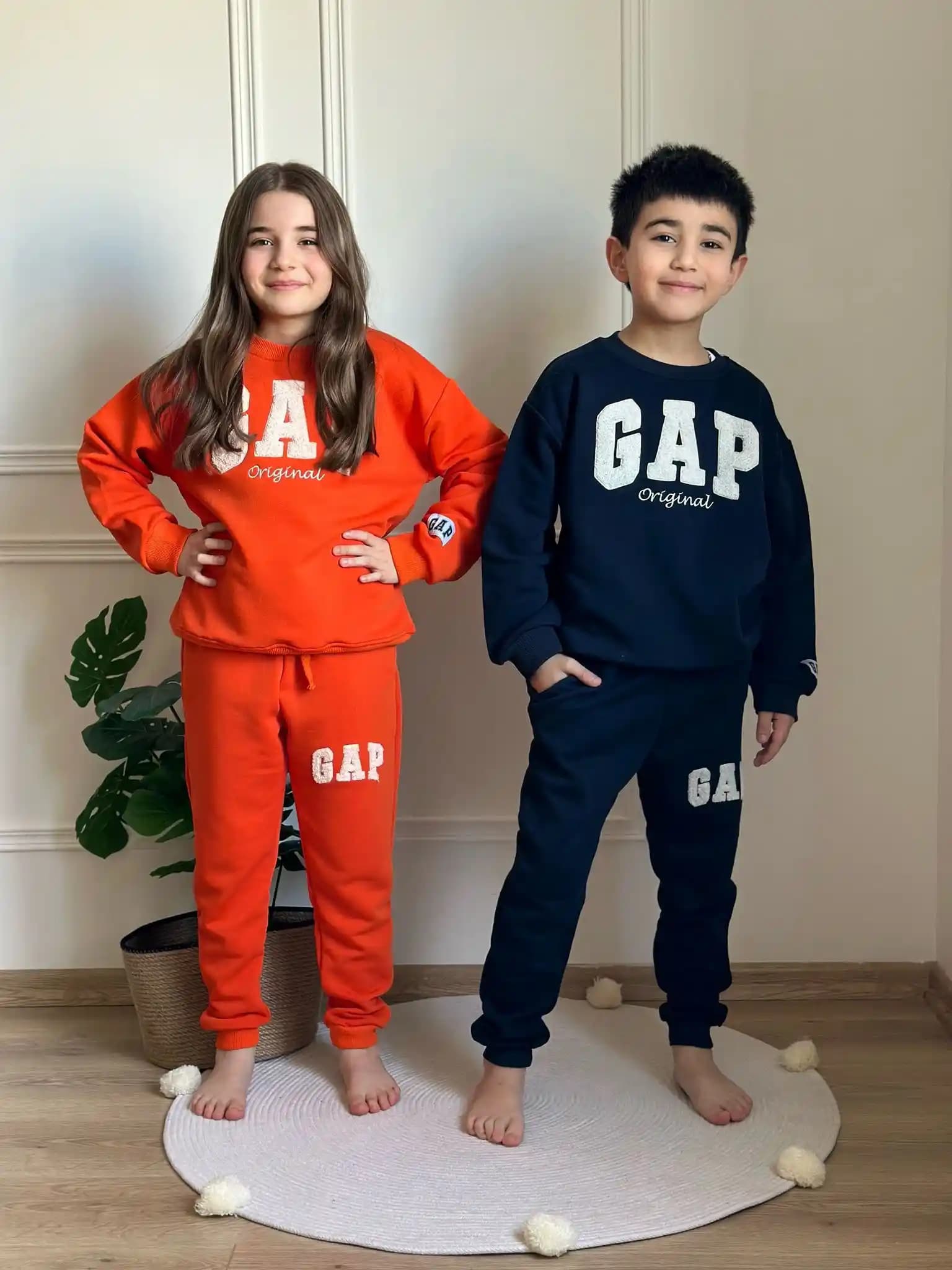 Gap Çocuk Eşofman Takımları: Rahatlık ve Şıklığın Modern Buluşması