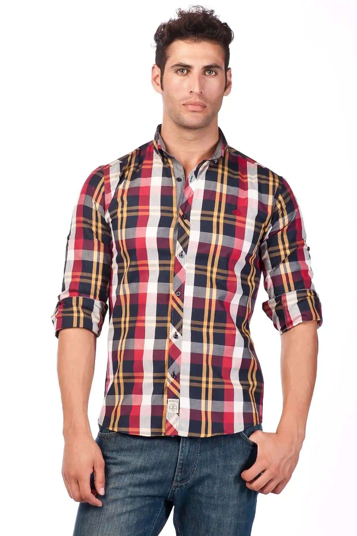 Gençler İçin En Popüler Gömlek Modelleri ve Trendler 2024