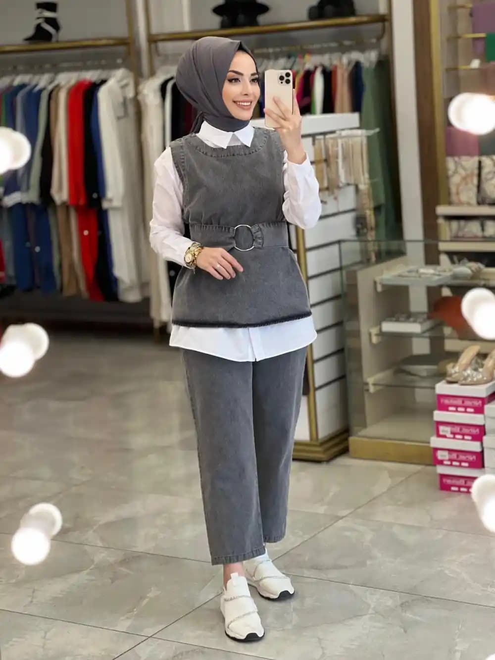 Gömlek Üstüne Yelek Kombinasyonları ve Moda Trendleri Hakkında Kapsamlı Rehber