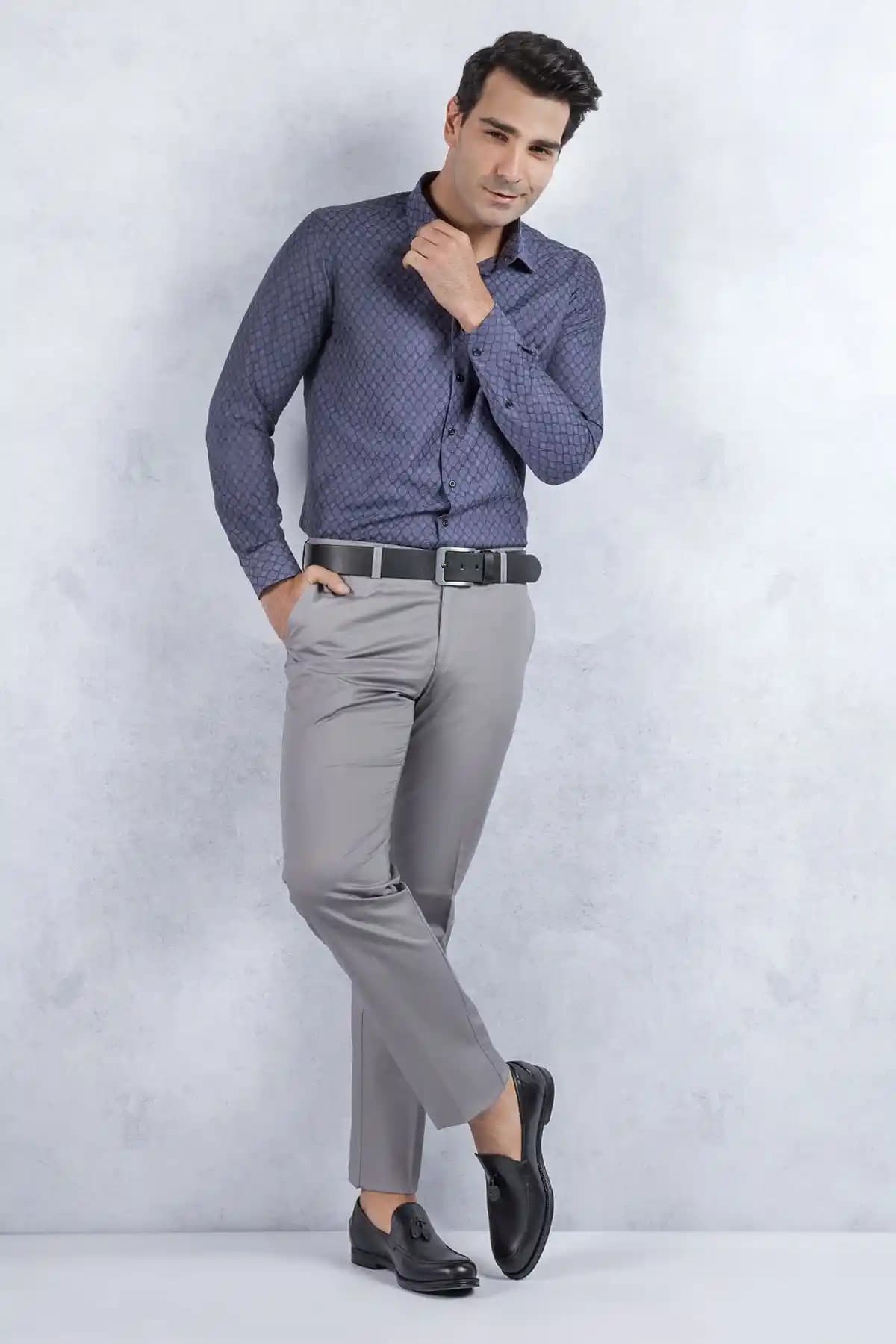 Gömlek ve Pantolon ile Modern Moda Trendleri ve Stil Önerileri