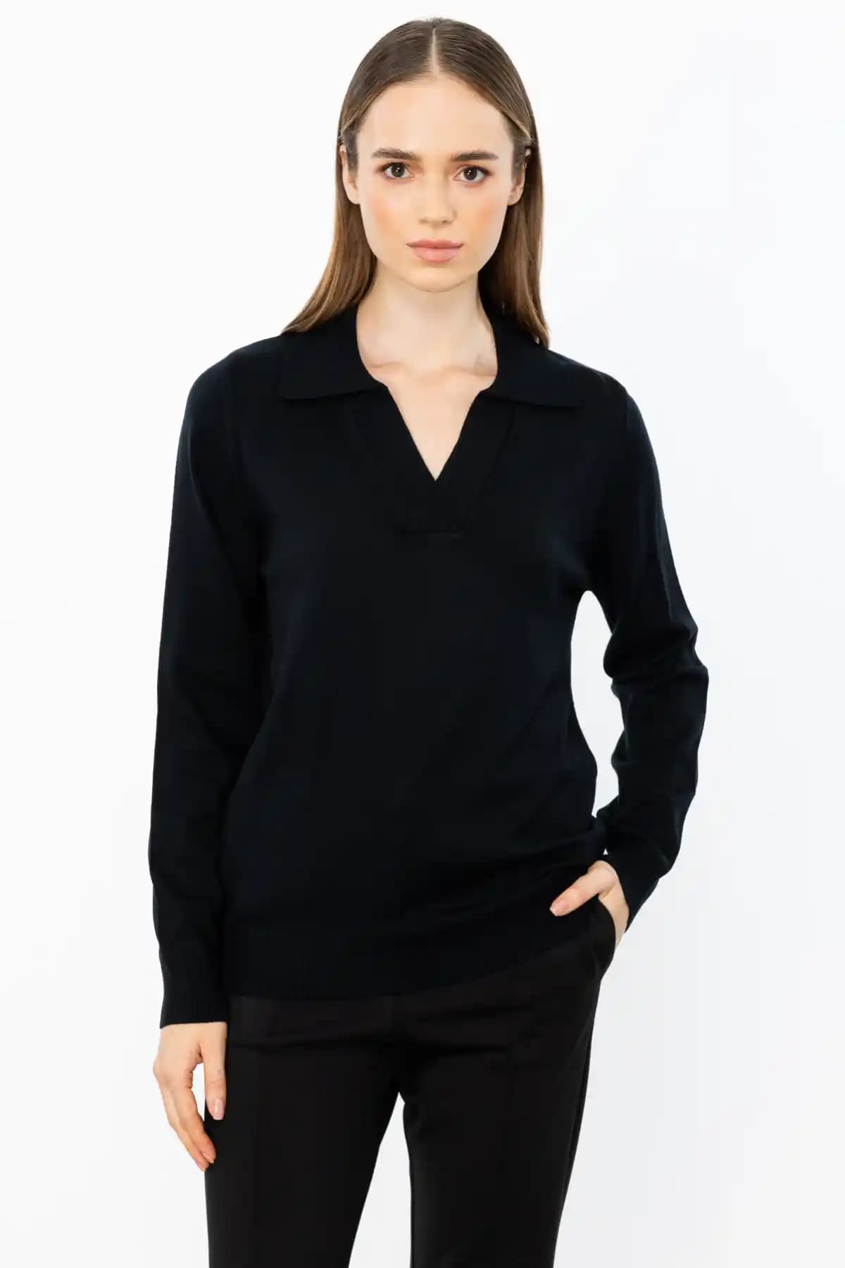 Gömlek Yakalı Kazaklar: Modern Şıklık ve Rahatlığın Buluştuğu Moda Parçası