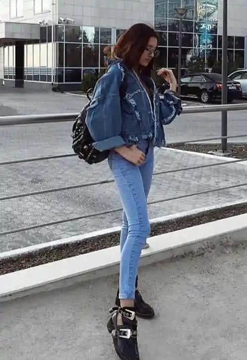 Gri Kot Ceket Kombinleri: Kadınlar İçin Şık ve Çok Yönlü Stil Önerileri