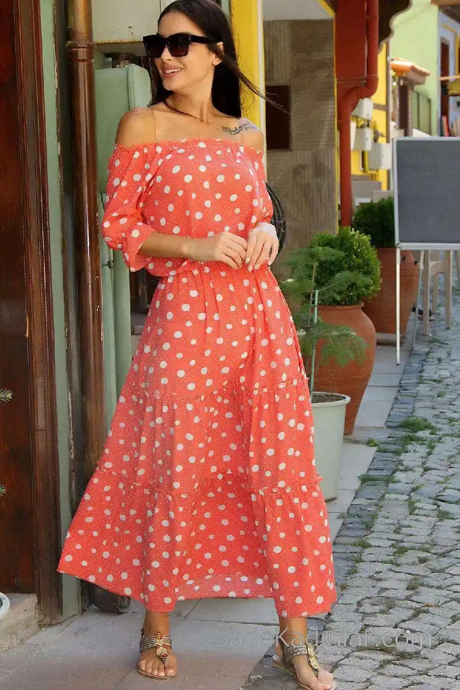 Günlük Elbise Modelleri ve Trendler: Konfor ve Şıklığın En İyi Seçenekleri