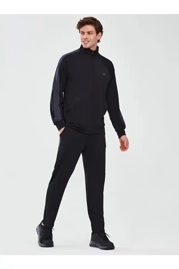 Günlük Suitler: Rahat ve Şık Kombinlerle Modern Tarz Yaratma Rehberi