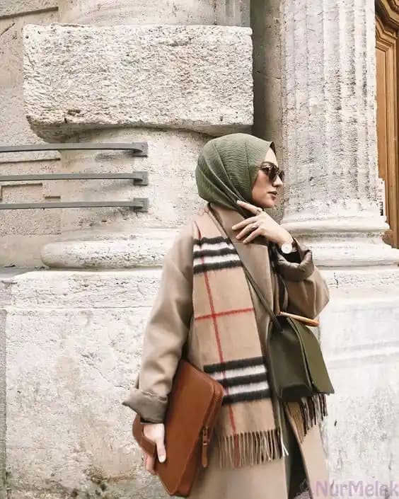 Haki Renkleri ve Kombinasyonlarıyla Zamansız Moda İpuçları