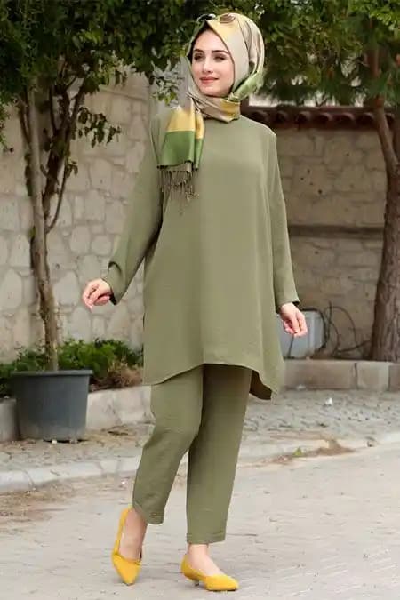 Haki Yeşil Pantolon Kombinleri ve Tesettür Moda Trendleri 2024