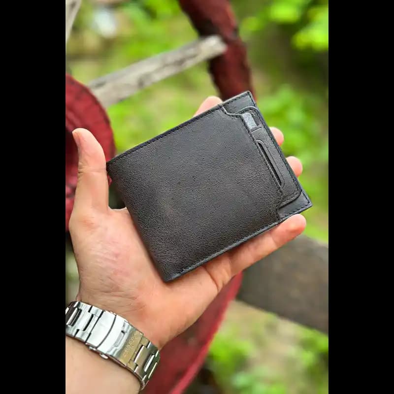 Hakiki Deri Erkek Cüzdanları: Şıklık ve Dayanıklılık İçin En İyi Seçenekler