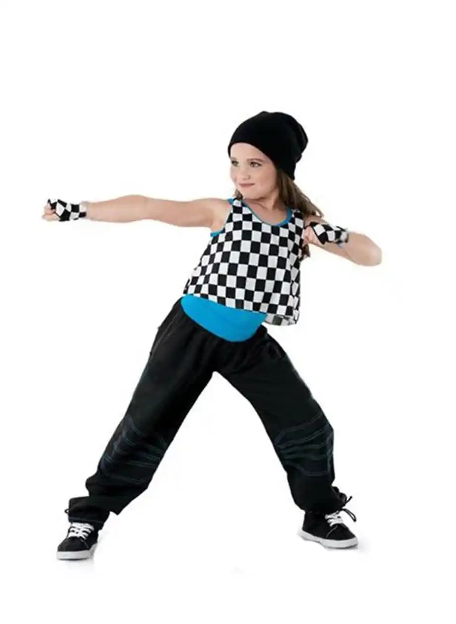 Hip Hop Dans Kıyafetleri: Tarihçe, Özellikler ve Güncel Moda Trendleri