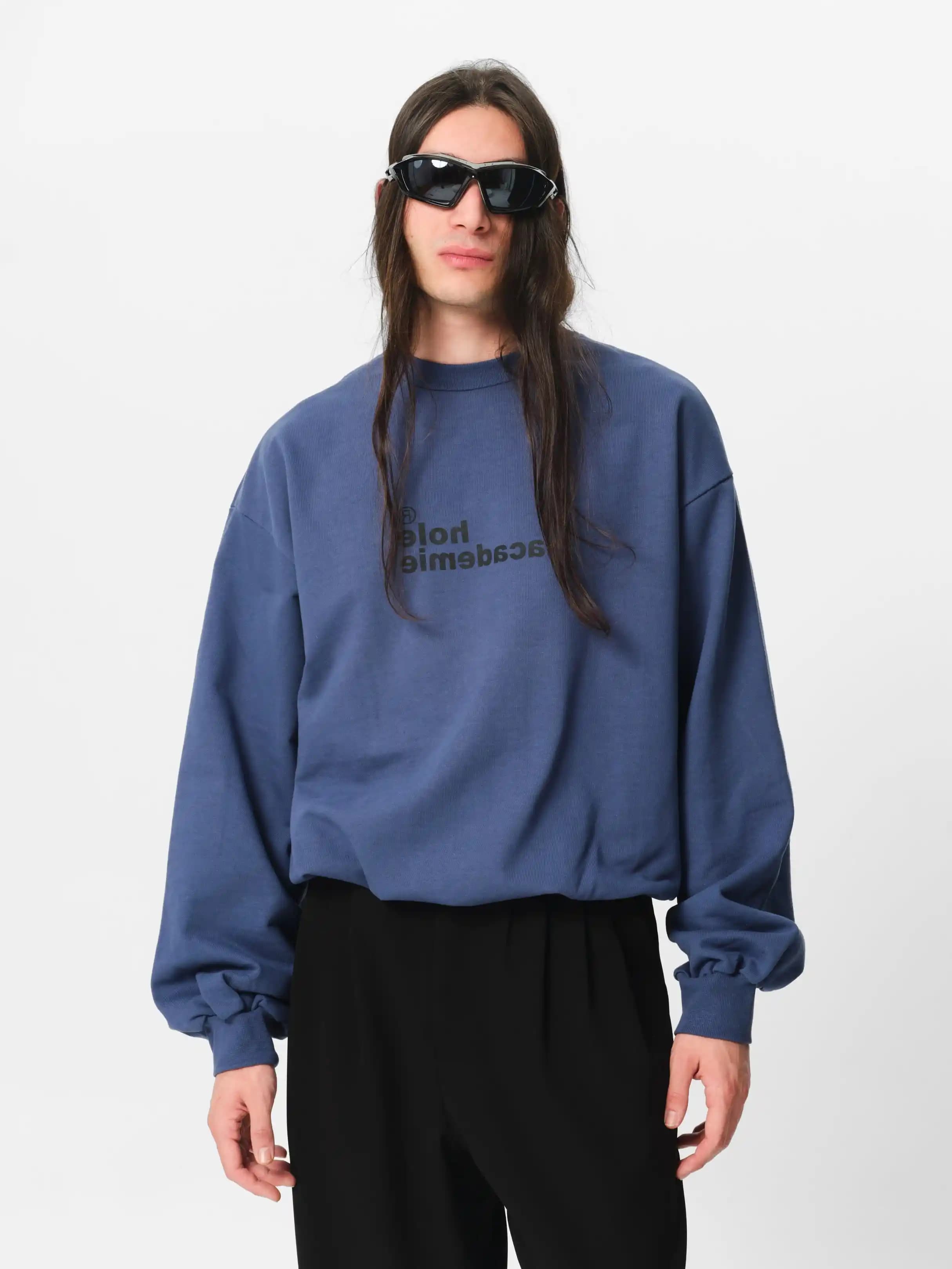 Hole Academie Sweatshirtleri ile Rahat ve Şık Moda Trendlerini Yakalayın