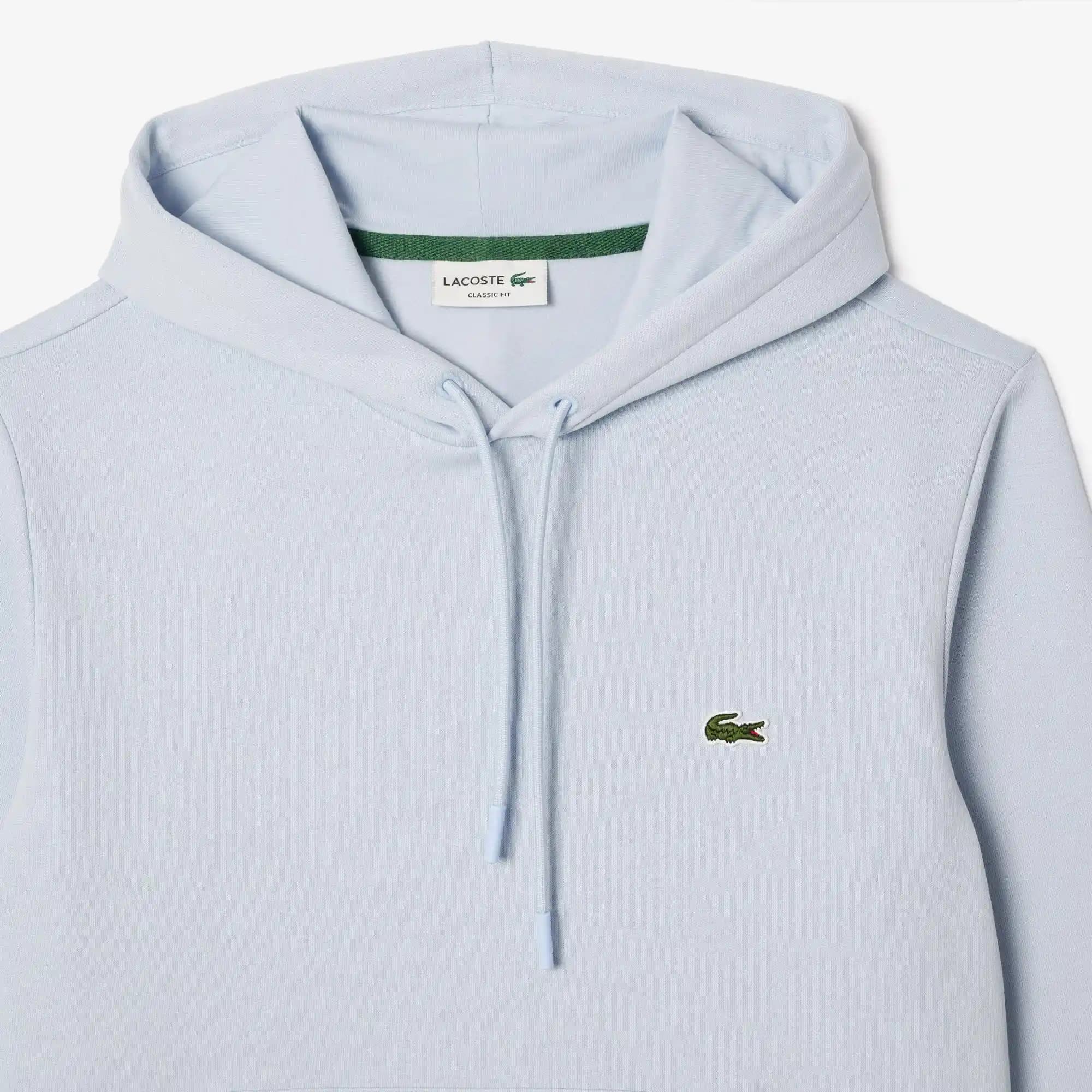Hoodie Modasının Günümüzdeki Yeri ve Lacoste Hoodie'nin Tasarım Özellikleri