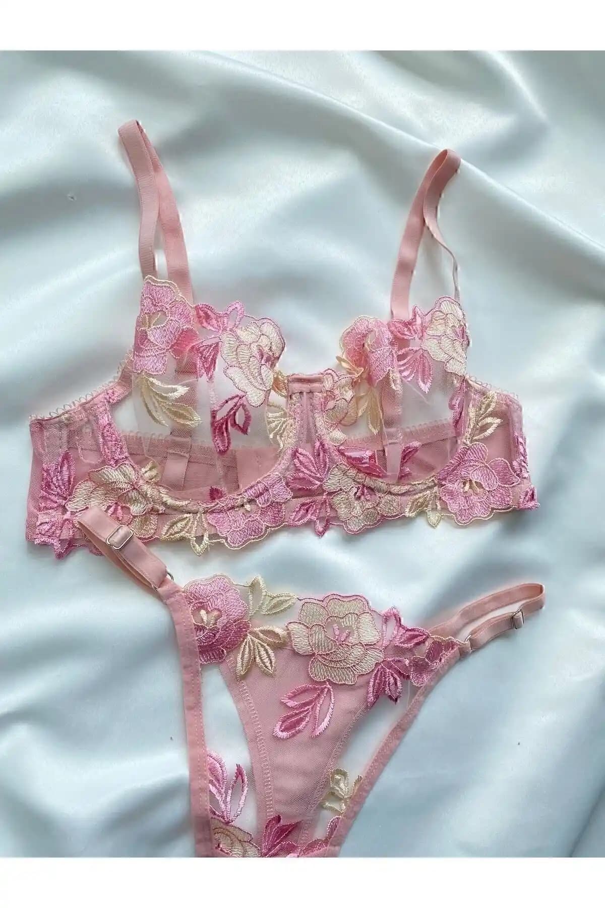 İç Çamaşır Modelleri: Moda Trendleri ve Seçim İpuçlarıyla Güncel İç Giyim Rehberi