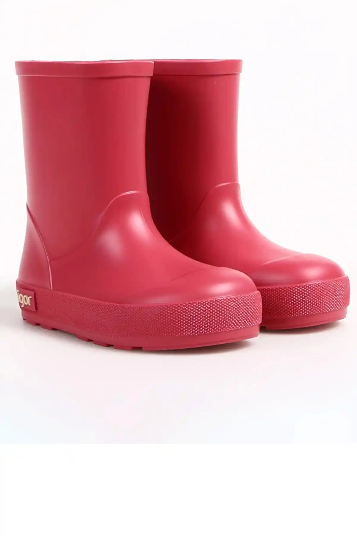 Igor 29 Numara Çizme: Moda Trendlerine Uygun Geniş Numara Ayakkabı Seçenekleri